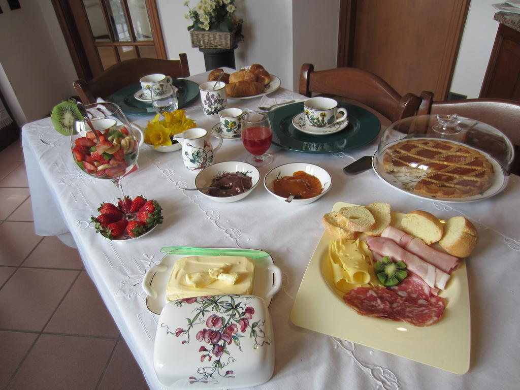 Marinella B&B Cornale Экстерьер фото